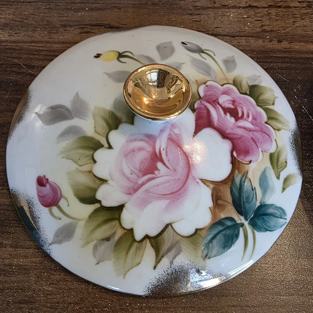 Round Dish with Lid 6